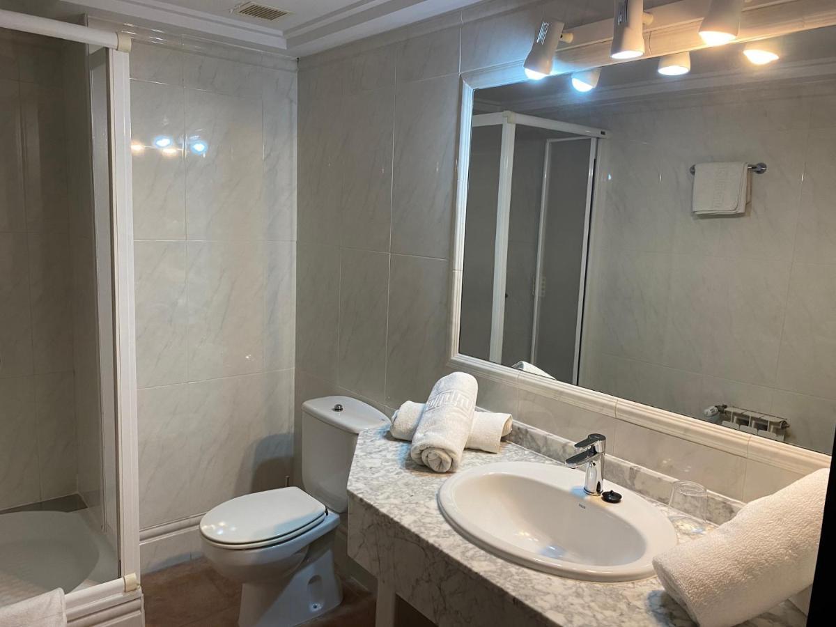 Hostal Restaurante Cala Кала Фигуера Экстерьер фото