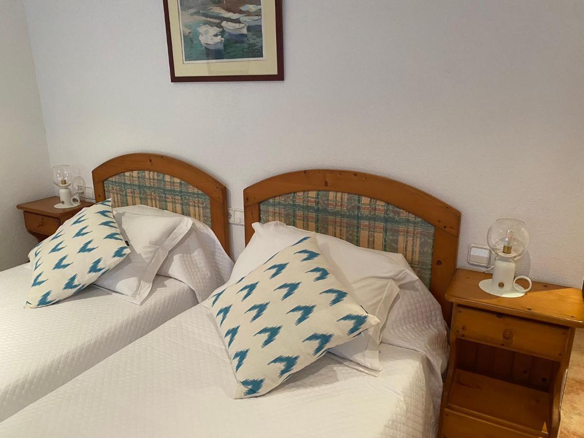 Hostal Restaurante Cala Кала Фигуера Экстерьер фото