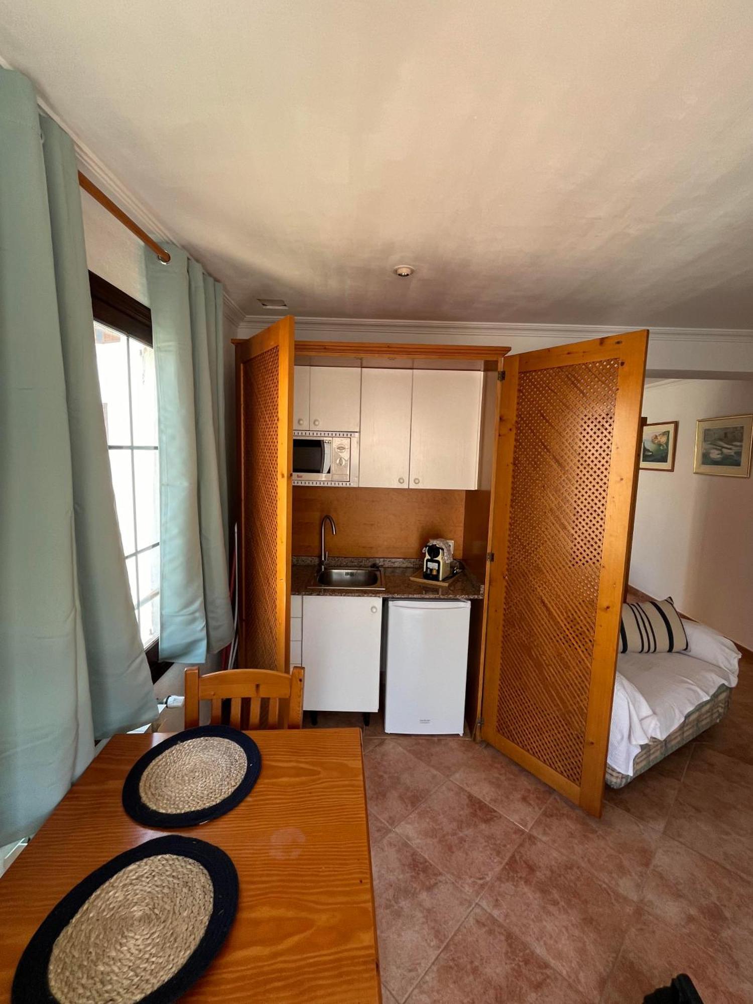 Hostal Restaurante Cala Кала Фигуера Экстерьер фото